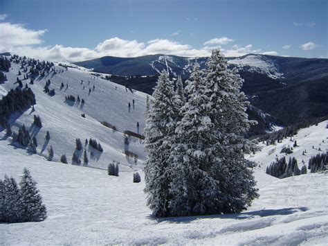 weather today in vail colorado.